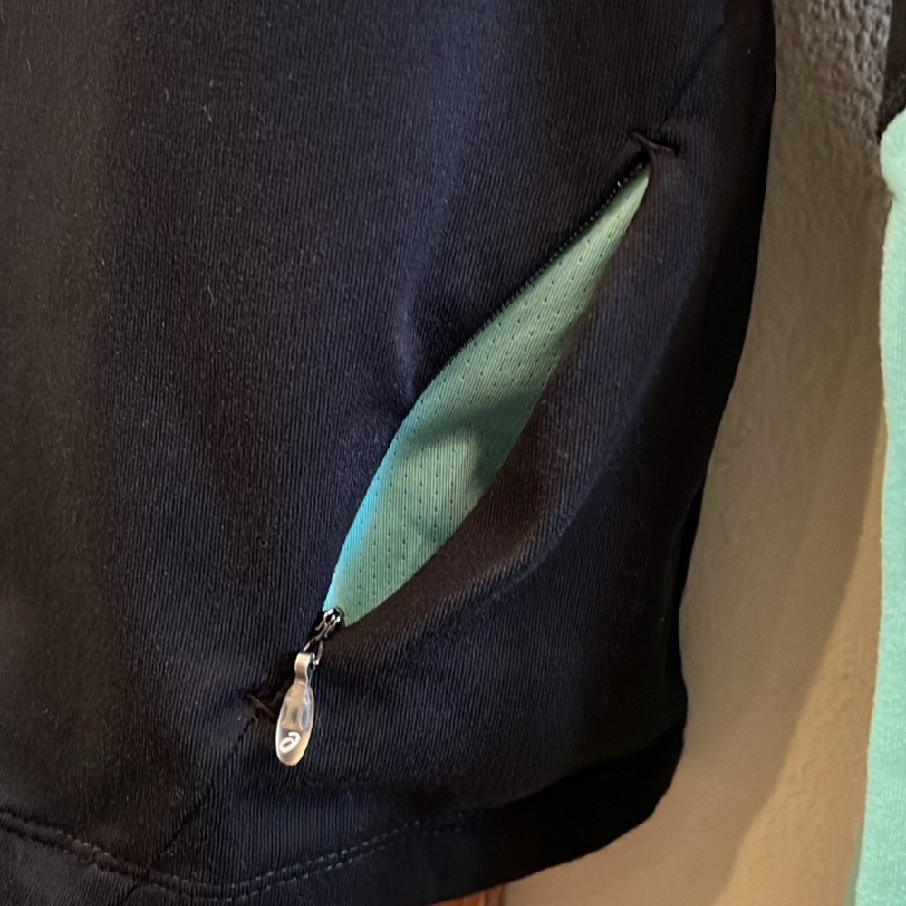 ASICS quarter zip - Picture 2 of 3